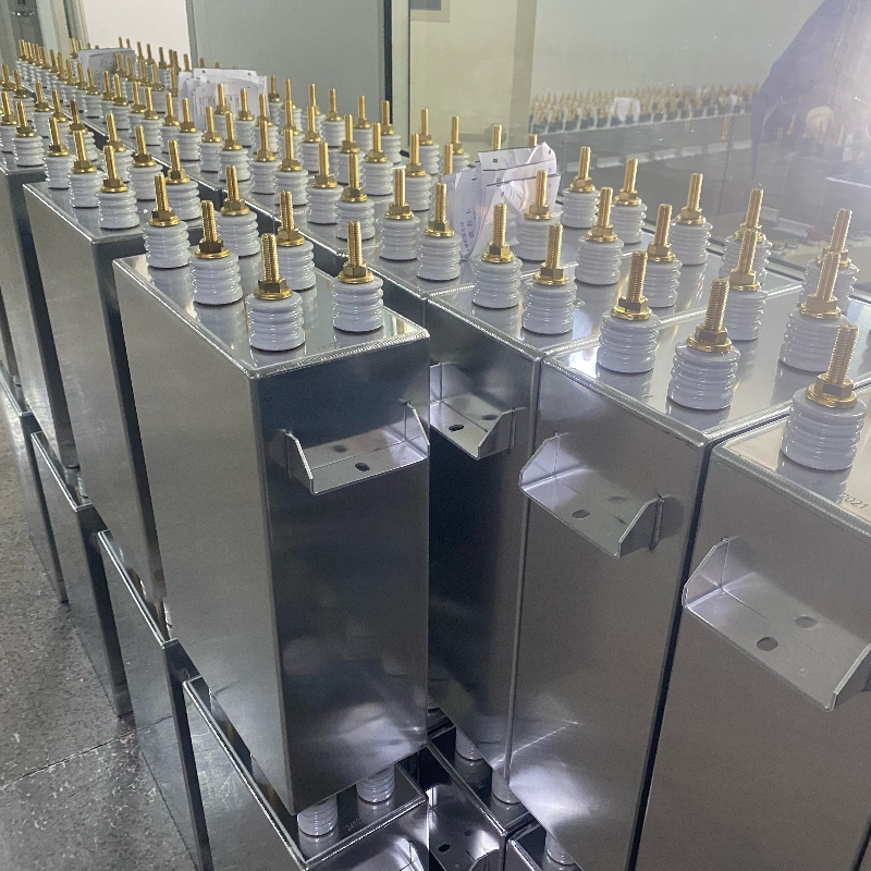 High-frequency induction-heating capacitor