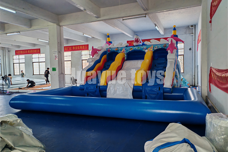 Tobogán acuático inflable 02-1