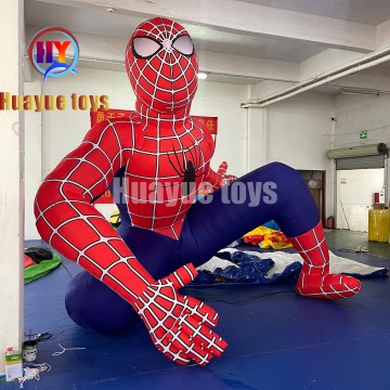 Hombre araña inflable gigante