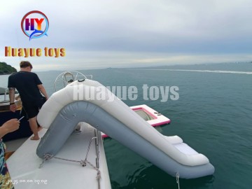 Tobogán inflable para yate con gancho