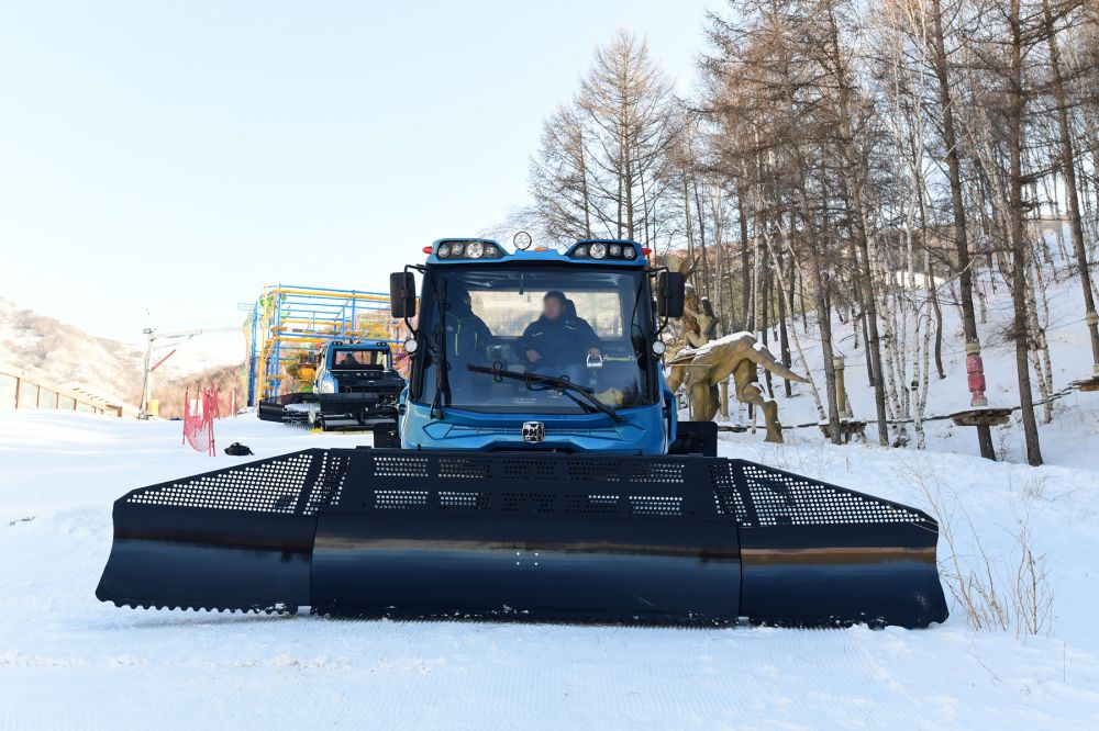 HBXG-SNOW GROOMER SG400 (5)4xe