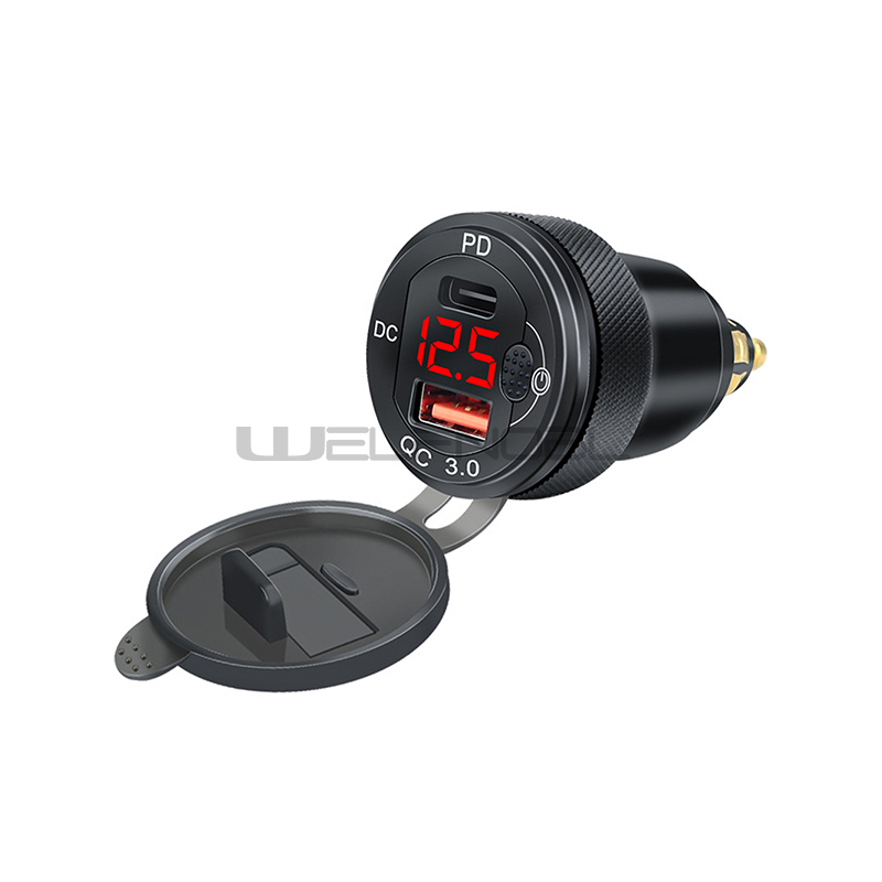 Rechargez votre moto : le chargeur moto DS006M qui fait tout
