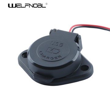 Автомобильное зарядное устройство QC3.0+PD с двумя USB-портами для быстрой зарядки