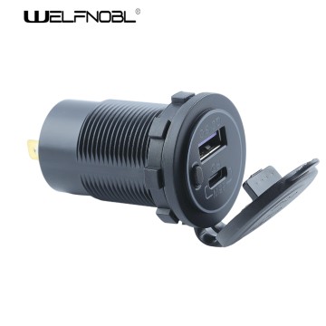 Fast charging Type C and QC3.0 83W car charger
