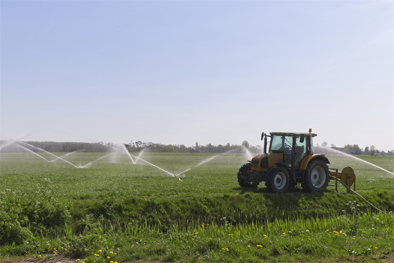 tractor-5096163.jpg