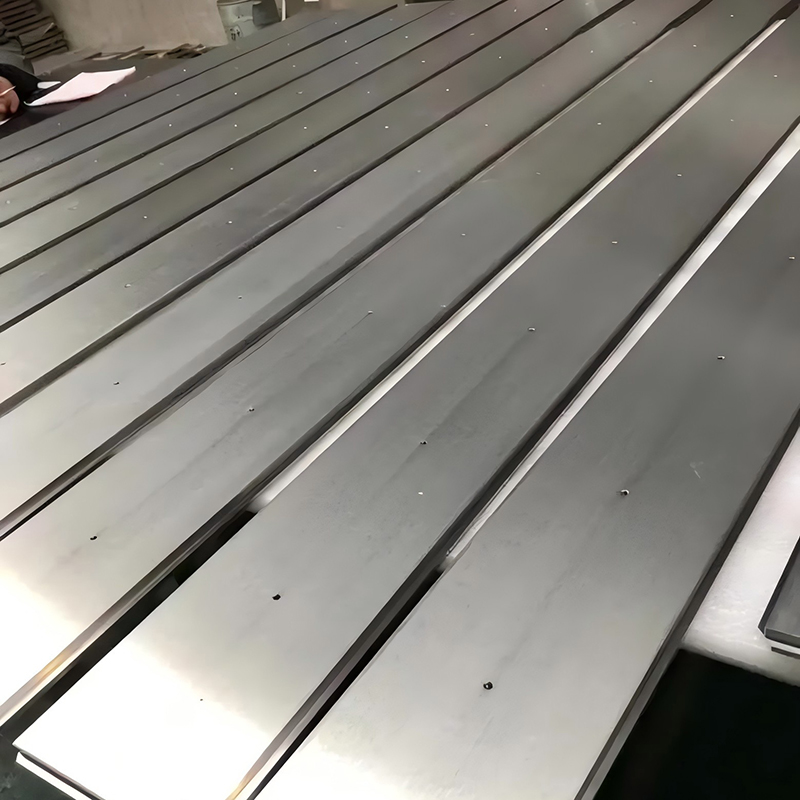 Hafnium Plate, Hafnium sheets, Hafnium blocks, Hafnium Discs, High Purity 99.99% Crystal Hafnium plates, High Purity 99.99% Crystal Hafnium sheets