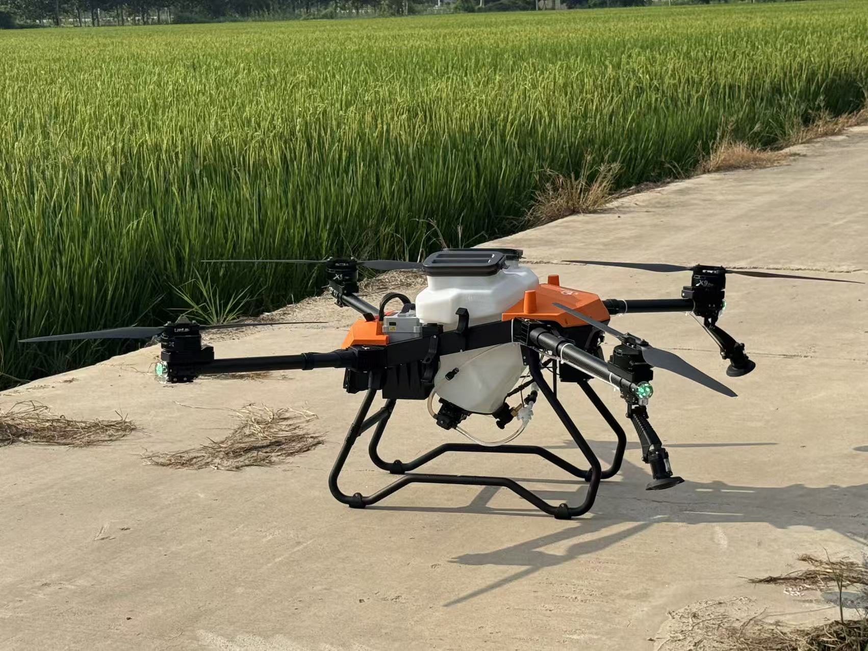 How Can Drones Achieve Precision Spraying and Intelligent Seeding?
