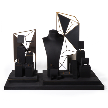 ROMI black velvet necklace display bu...