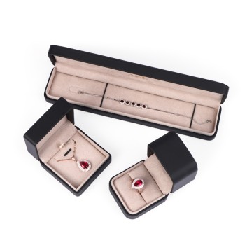 ROMI Black Box Jewelry Leather Ring B...