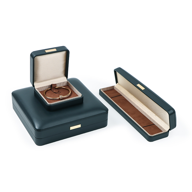 Main Image-3 london leather jewelry box.jpg