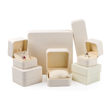 ROMI Medium Jewelry Box White Standing Jewelry Box