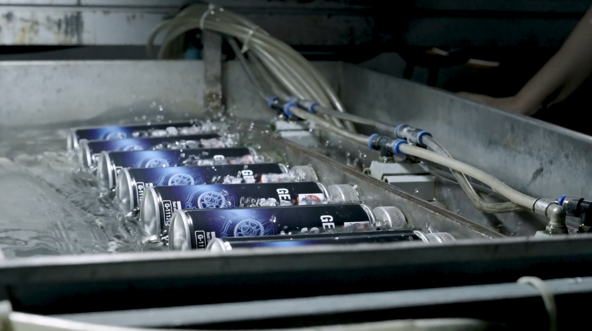 Custom Air Freshener Cans: Fix Leaks and Bad Smells Easily