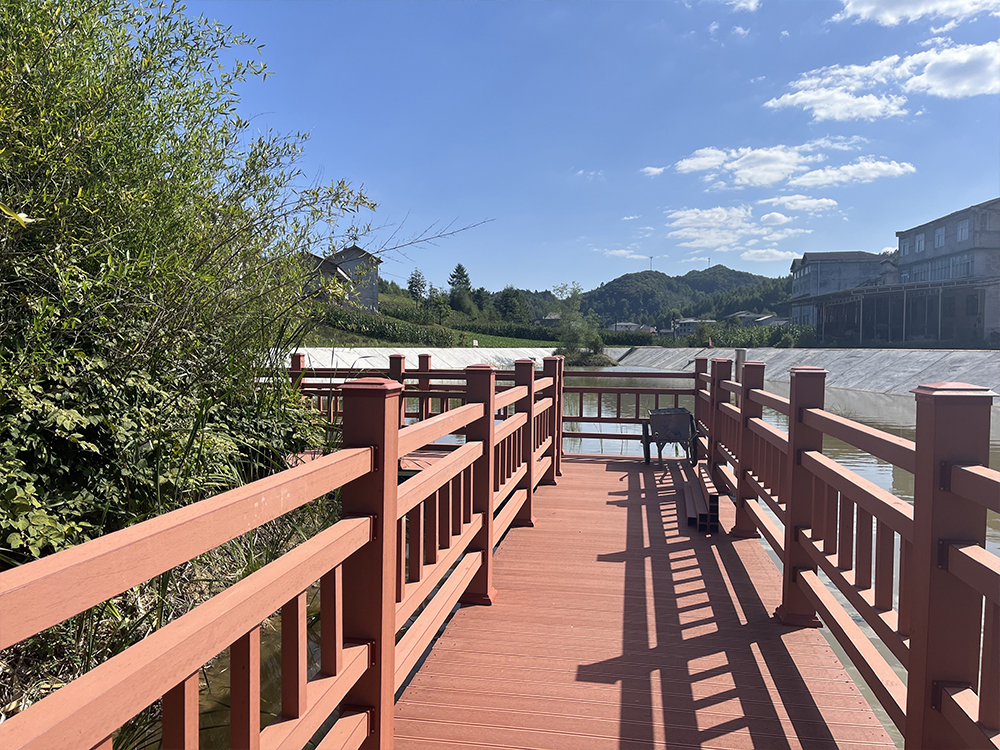 Wood-Plastic Composite (WPC) Railing (18)oqg