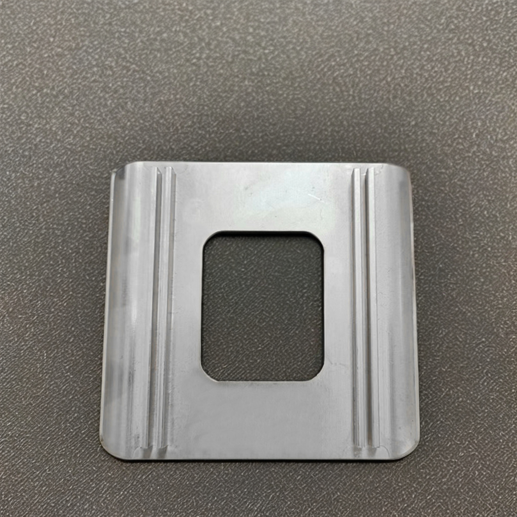 Aluminum profile shell Aluminum switch socket panel Electronic instrument accessories frame extrusion drawing sample factory