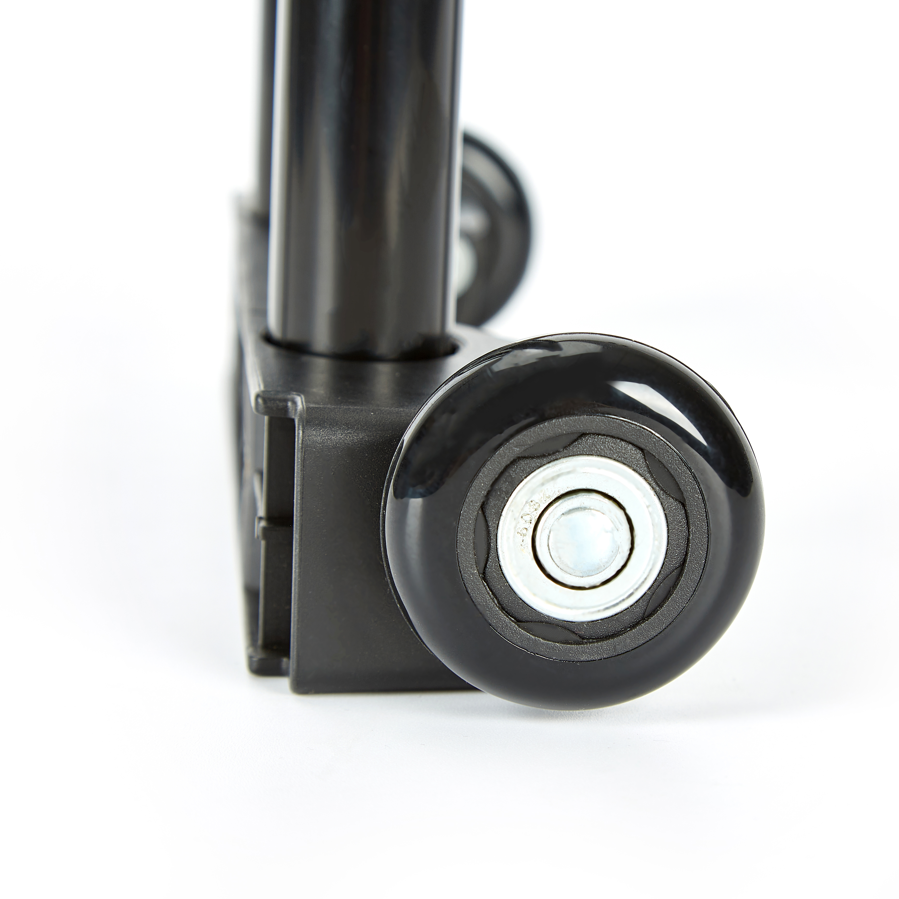 The Handle Matters: Why Your Speaker Needs More Than Just Good Sound
