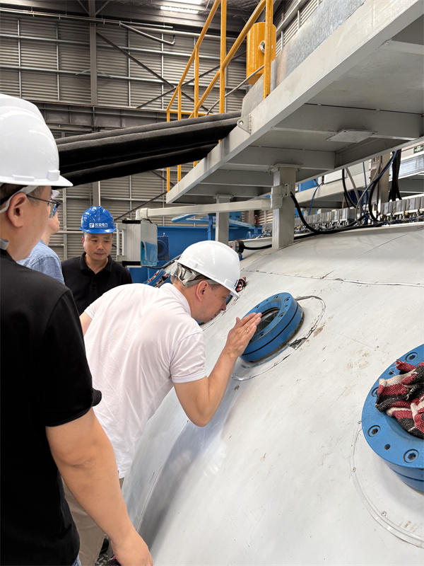 Russian clients pay a visit for inspection (5)