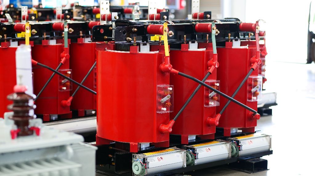The Differences Between Switching Power Supplies and Distribution Transformers