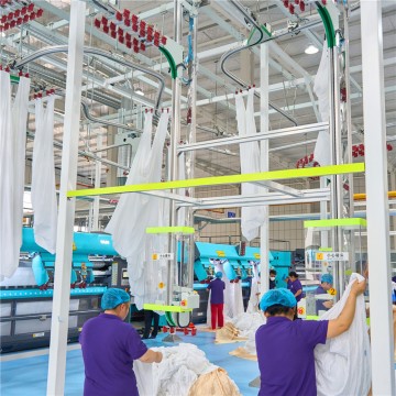 Подвесная разбрасывающая кормушка для хранения