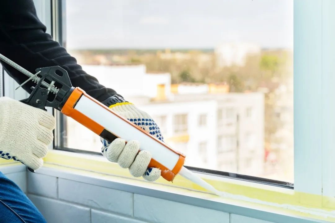 What glue can be used for PVC panels?