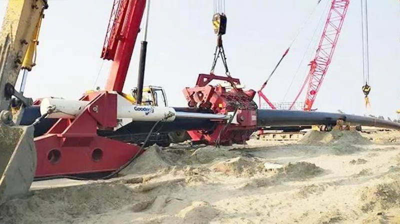 “Goodeng Machine”GT5000 Pipe Thruster Assisting with Zhejiang Zhoushan Liquefied Natural Gas Project Submarine Directional Crossing Project! (21)y9u