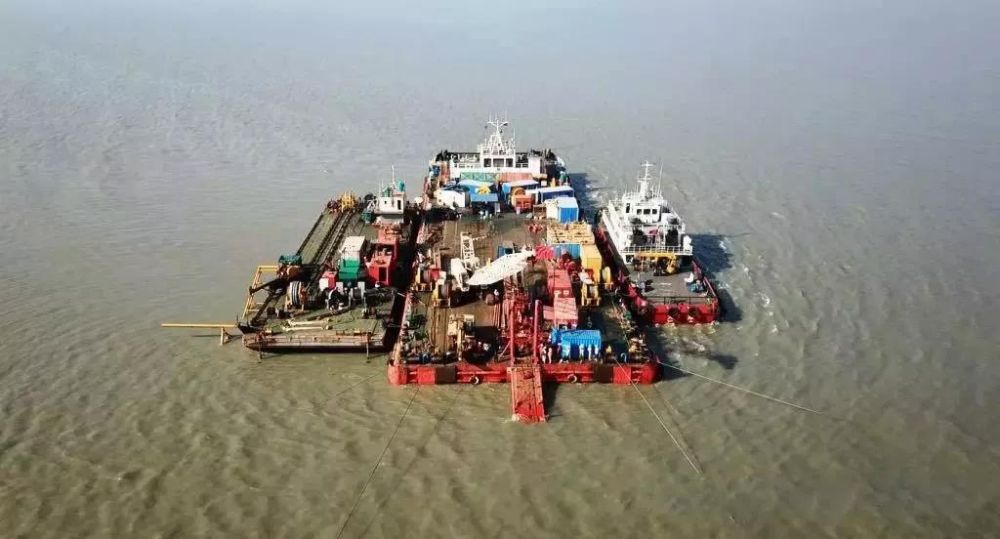Goodeng Machine GT5000 Pipe Thruster Plays An Important Role At A Key Point— Petrochina Pipeline Bureau Bangladesh Single Point Mooring Directional Crossing Project Overall Victory (1)rx0