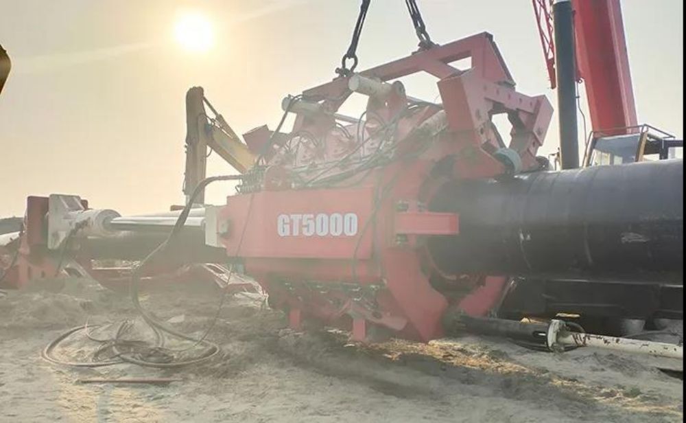 Goodeng Machine GT5000 Pipe Thruster Plays An Important Role At A Key Point— Petrochina Pipeline Bureau Bangladesh Single Point Mooring Directional Crossing Project Overall Victory ( (7)4oq