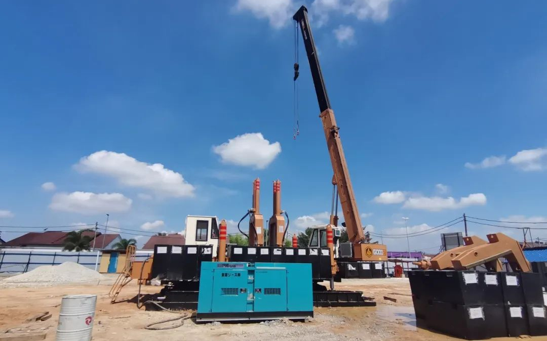 Le marteau de battage statique hydraulique GPY208 de GOODENG MACHINE arrive sur le marché de l'Asie du Sud-Est ! (4)i2a