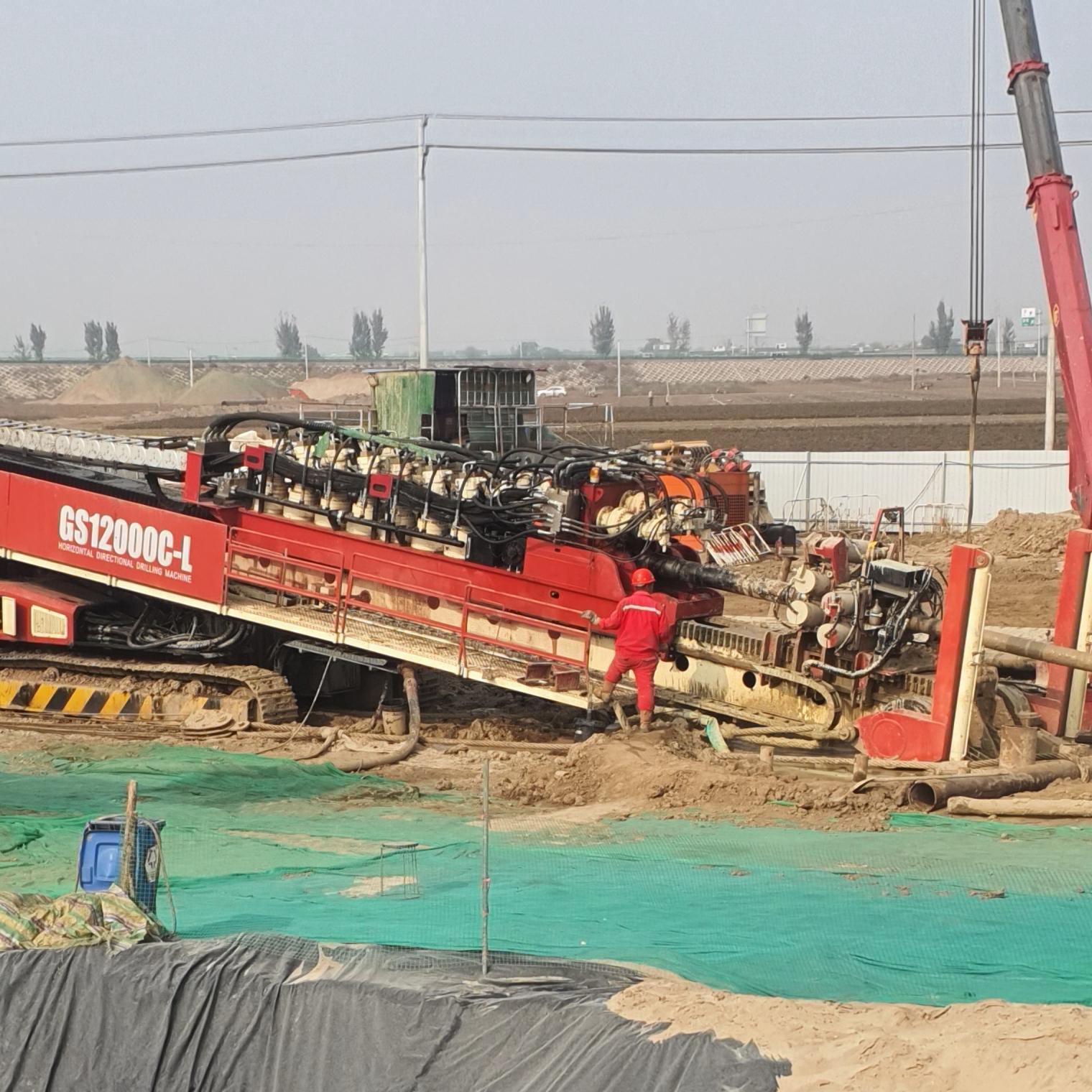 What preparatory work should be done before the start of trenchless directional drilling construction?