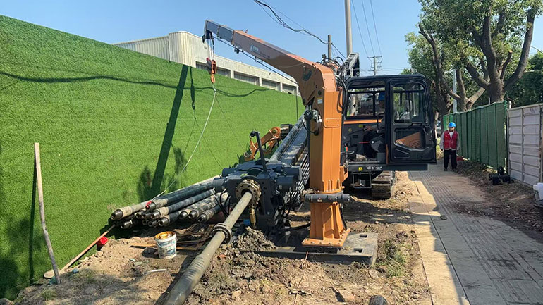 Machine de forage directionnel horizontal