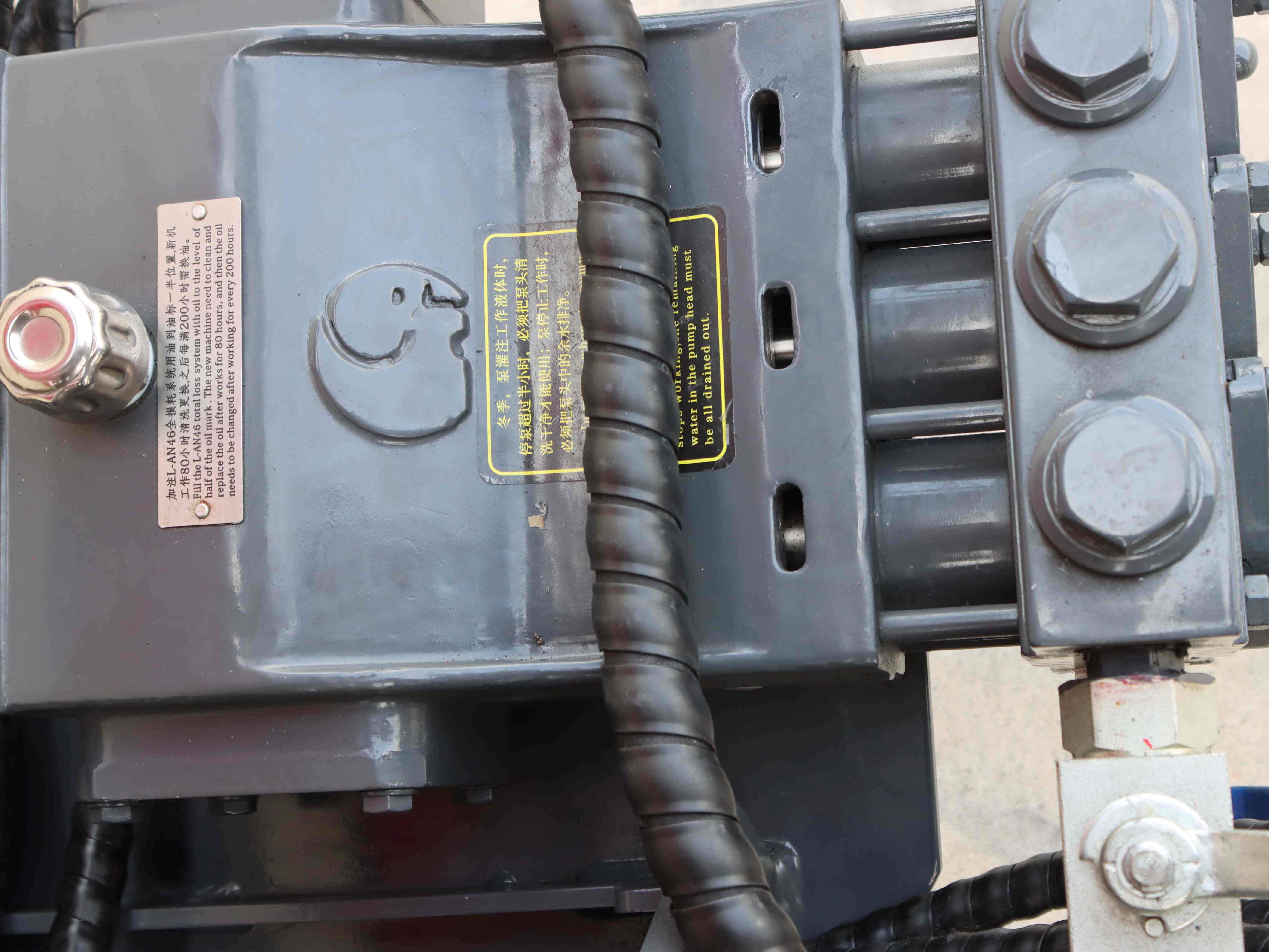 Goodeng G10 Professional Small HDD Machine Hydraulic Directional Drilling Rig for Pipeline Construction (6)