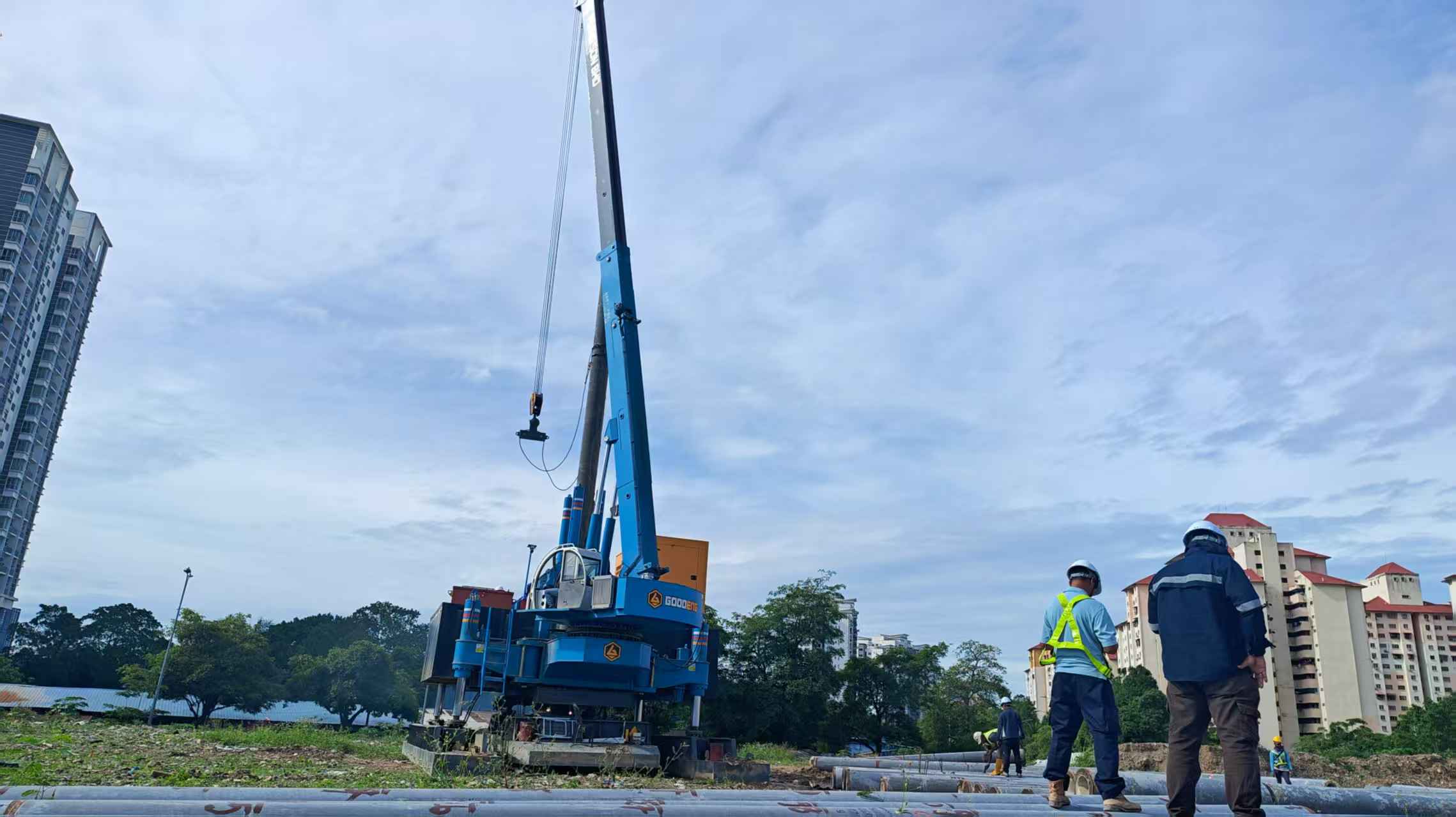 GPY368 Pile driver