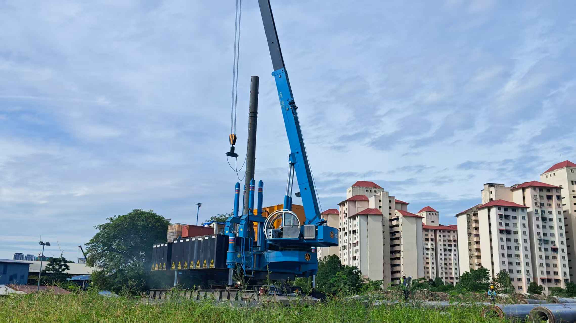 GPY368 Static pile machine