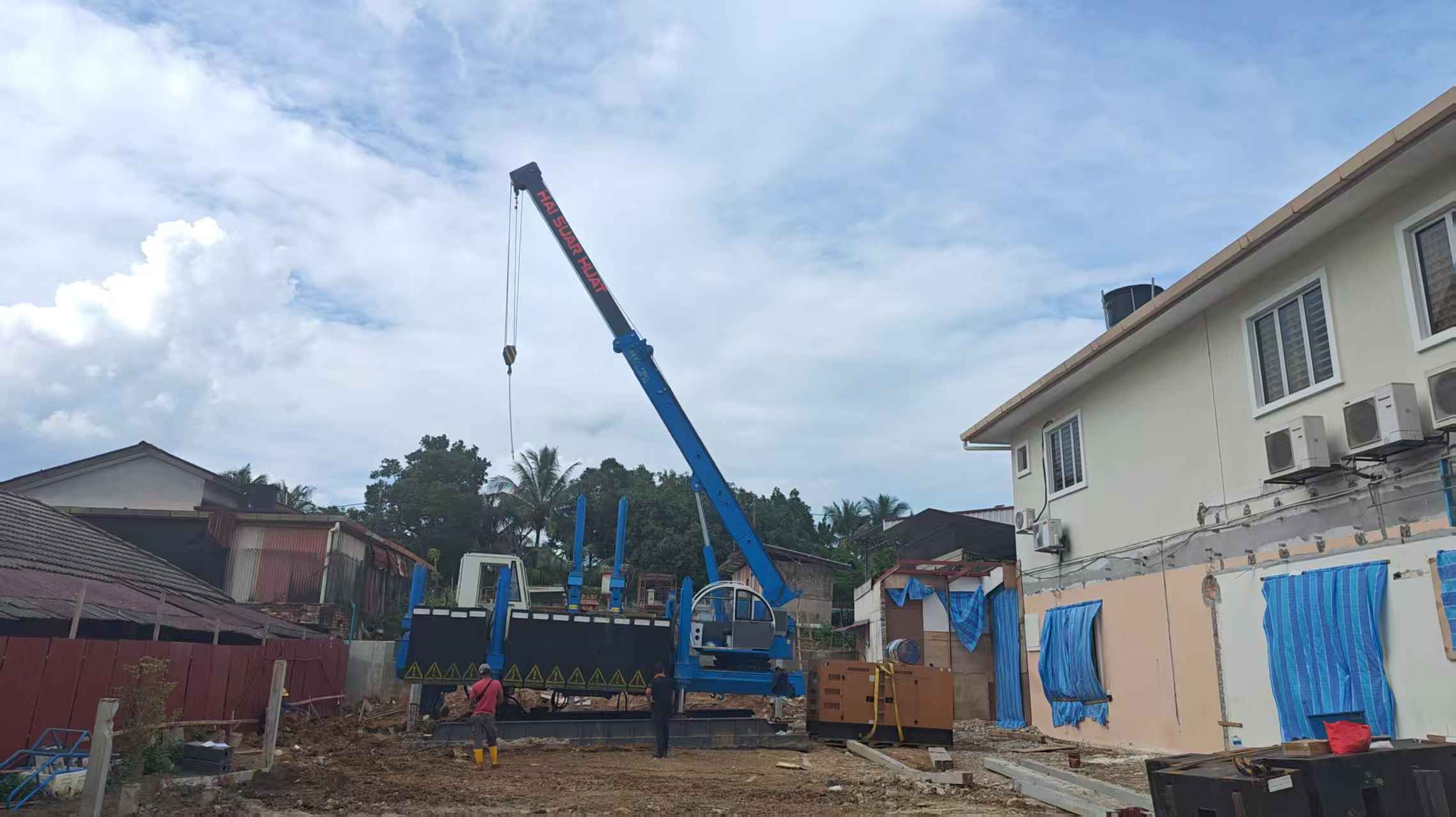 Battipalo Staticu Idraulicu Goodeng GPY158: A Soluzione Spaziale per u Prughjettu di Espansione di u Tempiu in Negeri Sembilan, Malesia