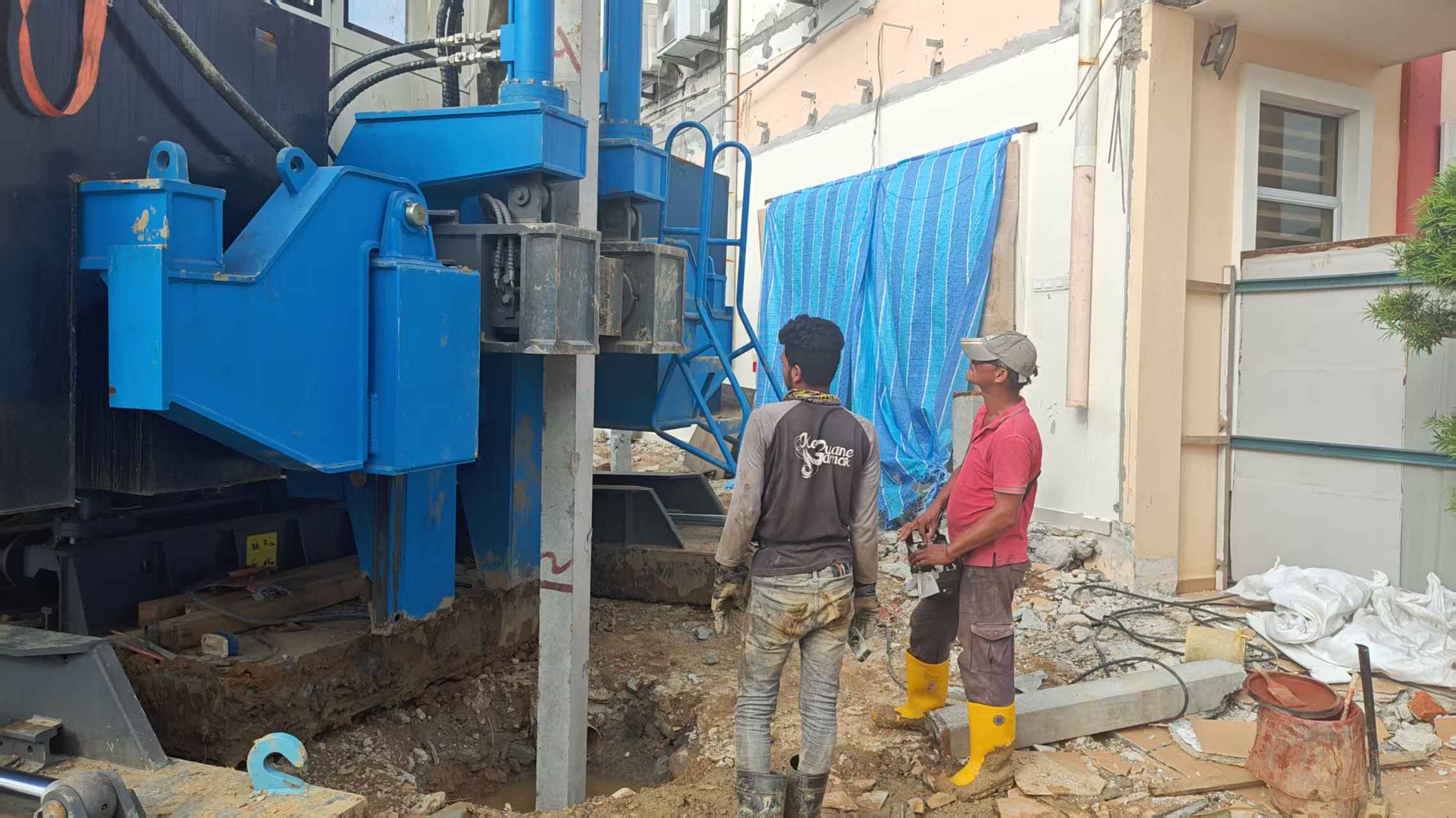 GPY158 Static Pile DriveR