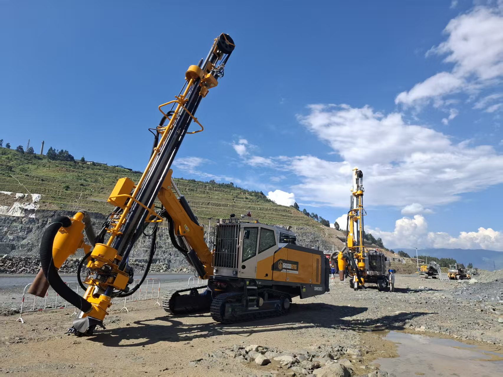Key Safety Precautions for Down-The-Hole (DTH) Drill Rig Operation-1