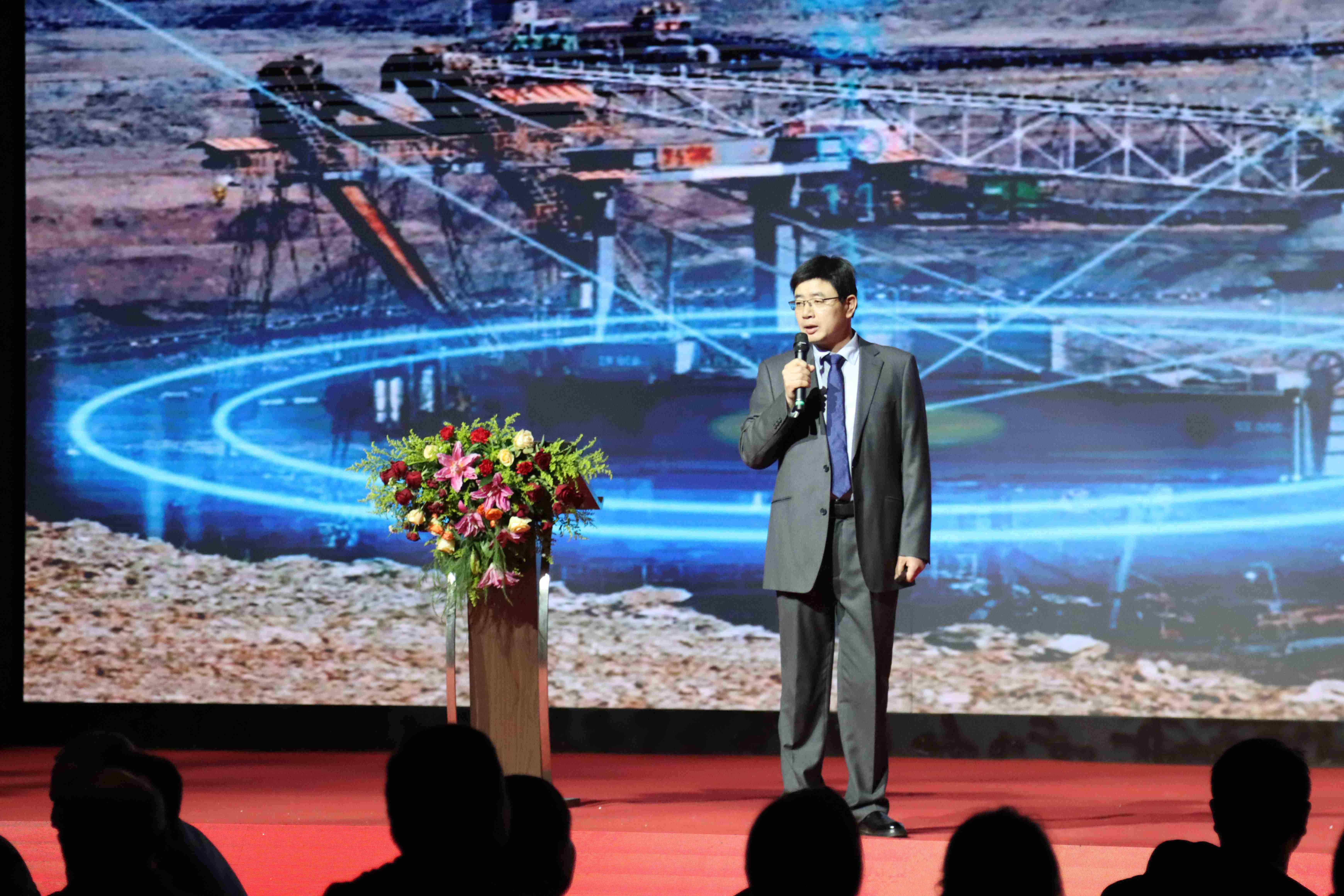 Technology Drives New Breakthroughs, Global Service Wins the Future Goodeng Machine's 2026 Spring Festival Annual Meeting Concludes Successfully (5)