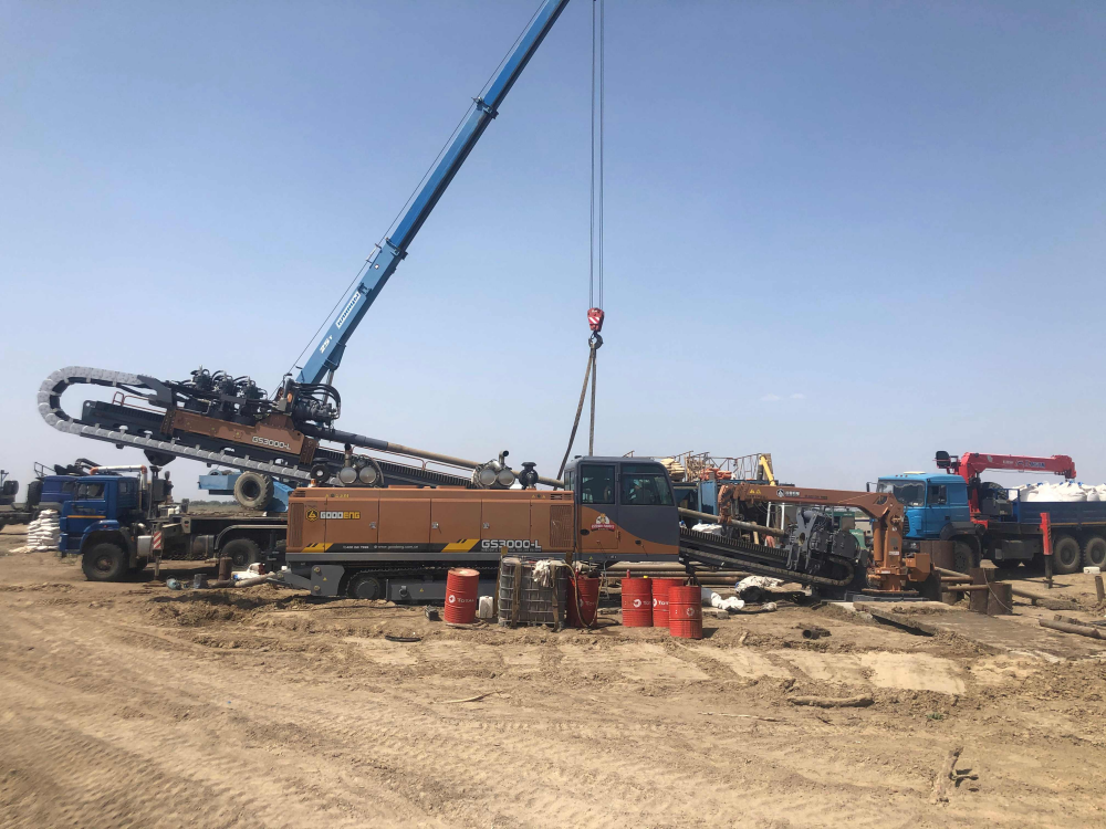 hdd drilling rig.jpg