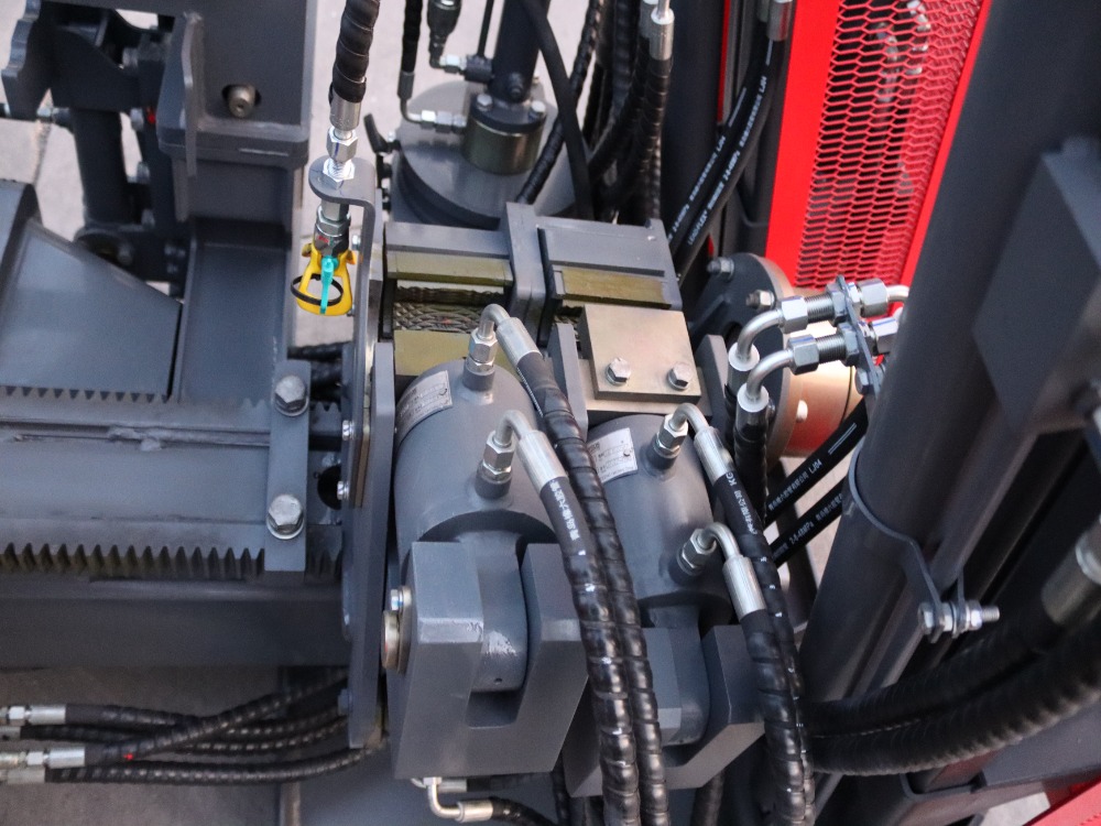 2 Goodeng GS130-LS Horizontal Directional Drill for Underground Pipeline Installation