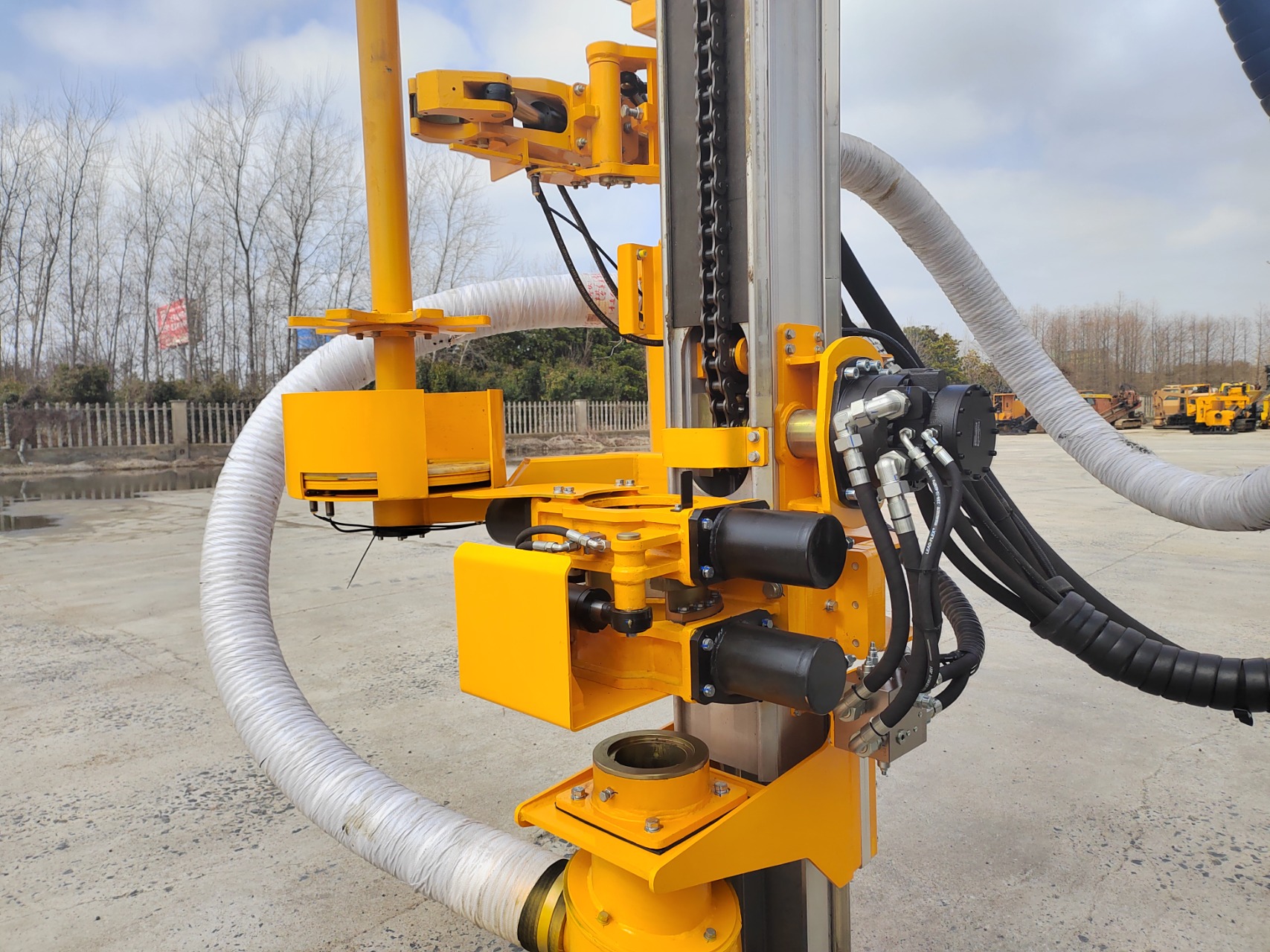 3 Goodeng perfect pneumatic down the hole mining surface drills GMD60S rock drilling machine