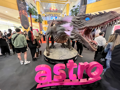 animatronic-dragon-at-Cinemasj8f