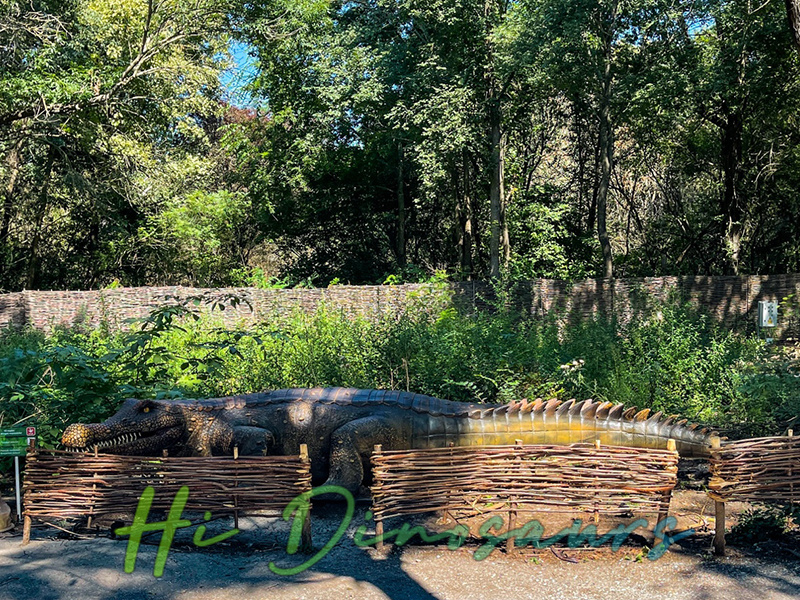 animatronic Sarcosuchus