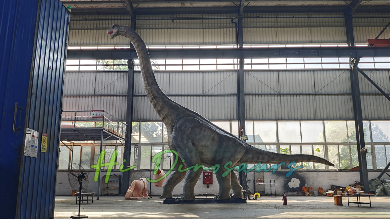 animatronic Brachiosaurus