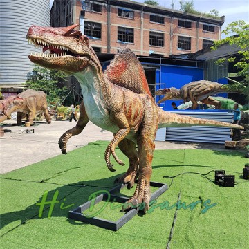High-Quality Spinosaurus Model with Animatronic Technology