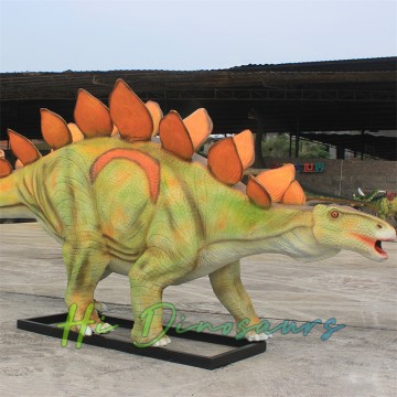Múnla Tuojiangosaurus Animatronic don Taispeántas
