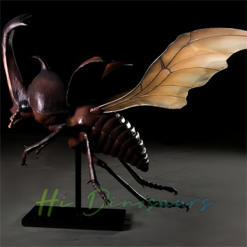 Riesiges Insektenmodell Animatronic Unicorn Beetle zu verkaufen