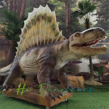 Dimetrodon Animatronic Méid Saoil - Tarraingt Mheicniúil i bPáirc Dineasár
