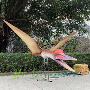 Life-Size Animatronic Pterosaur Model