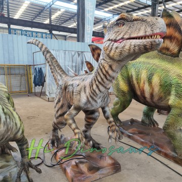 Realistischer animatronischer Raptor für den Dinosaurierpark