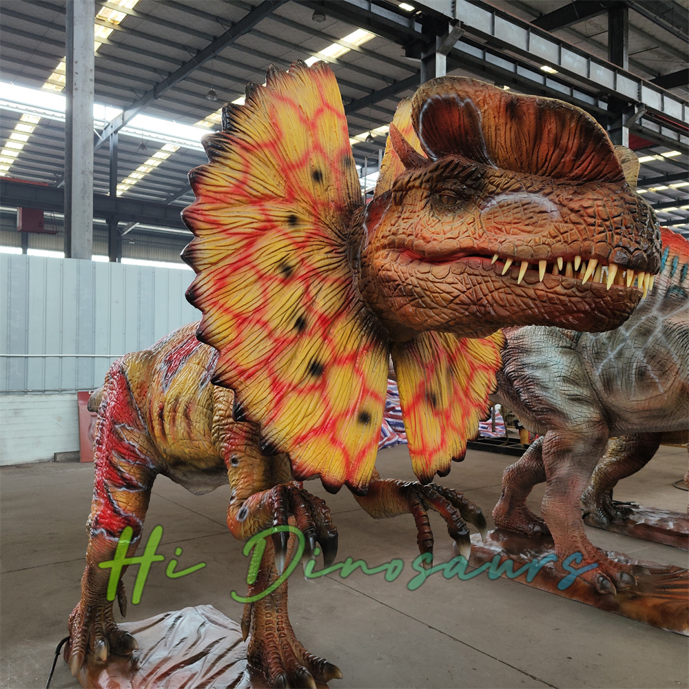 Animatronic Dilophosaurus Model with Motion/Sound for Exh...