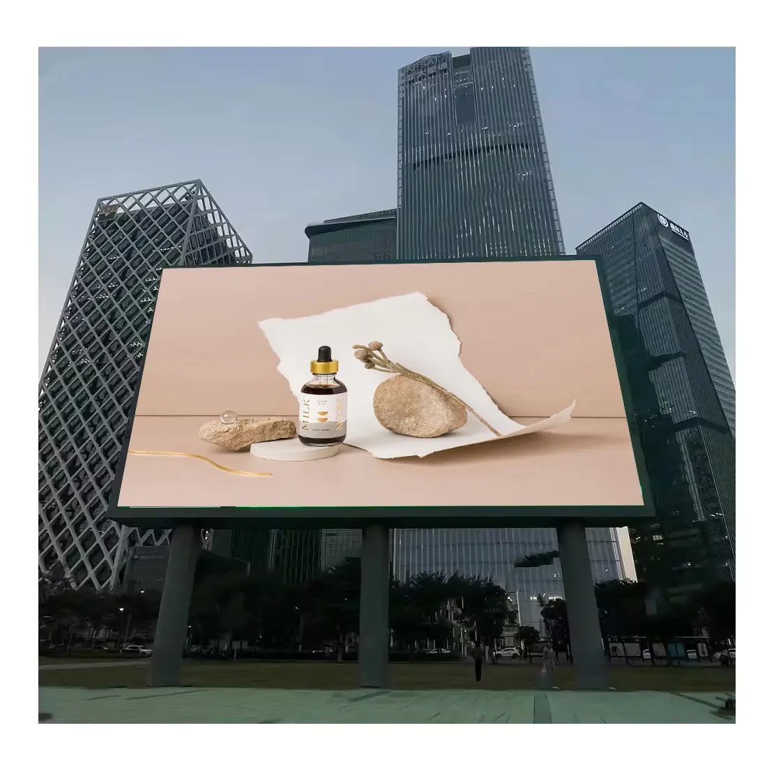 Revolutionizing outdoor advertising with dynamic LED displays